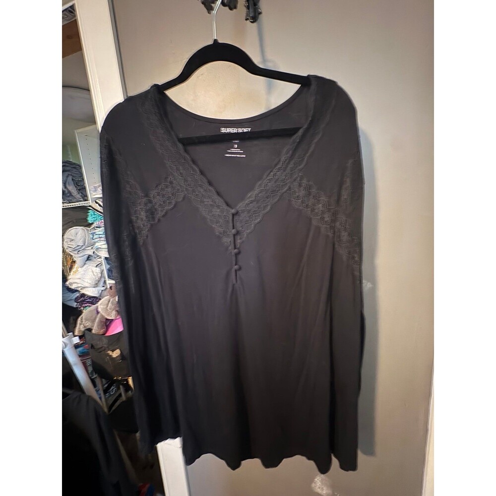 Torrid size 3 3x black super soft short sleeve shirt
